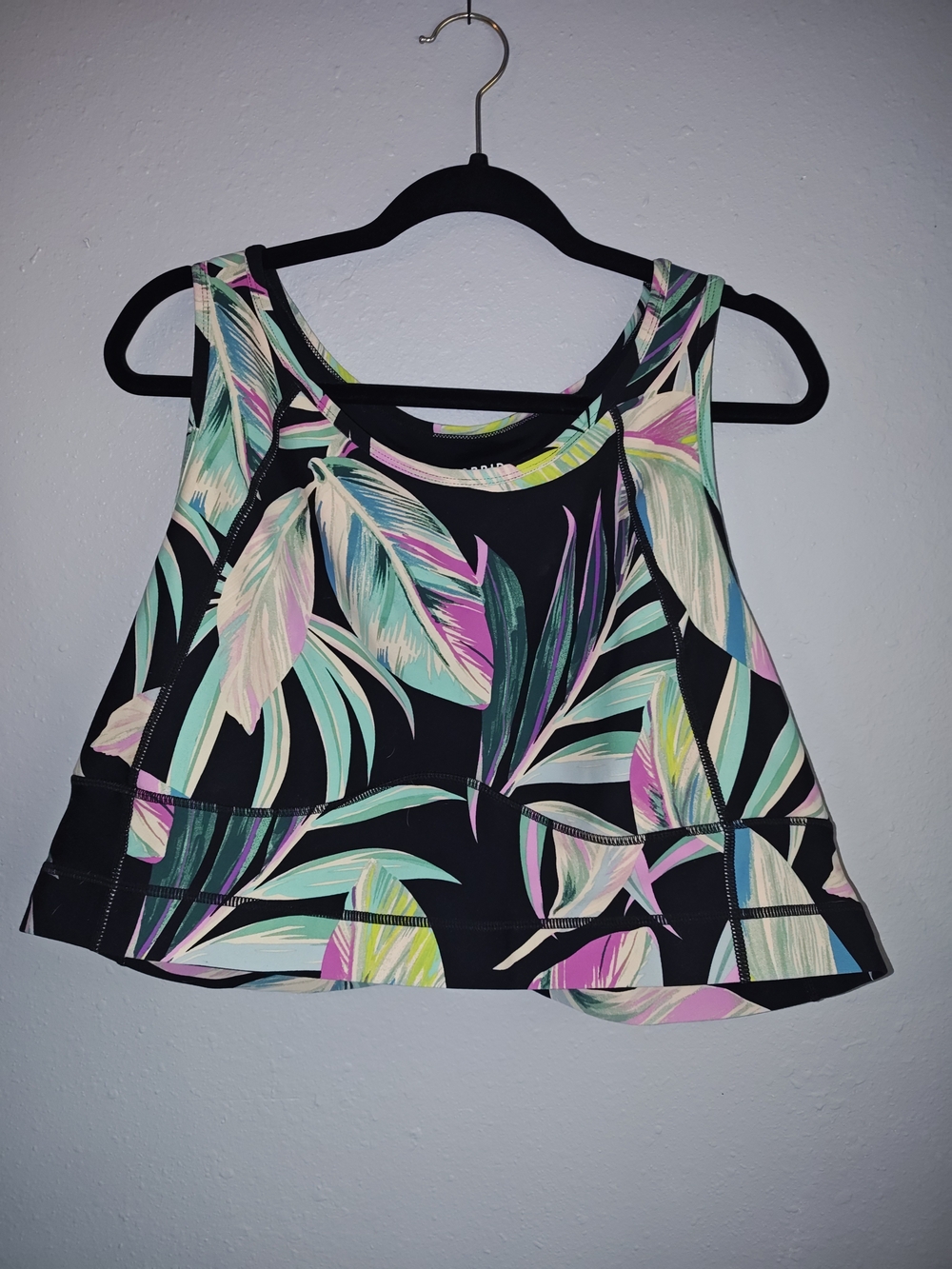 Women’s Black Tropical Print Cropped Tank Top